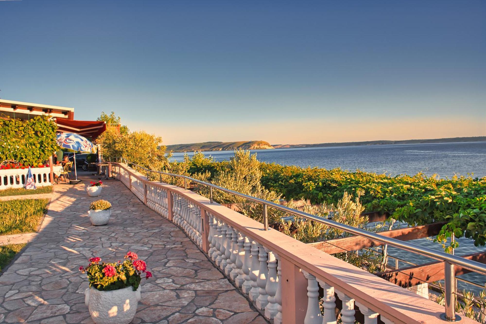 Pension Augustino Miletici Екстер'єр фото