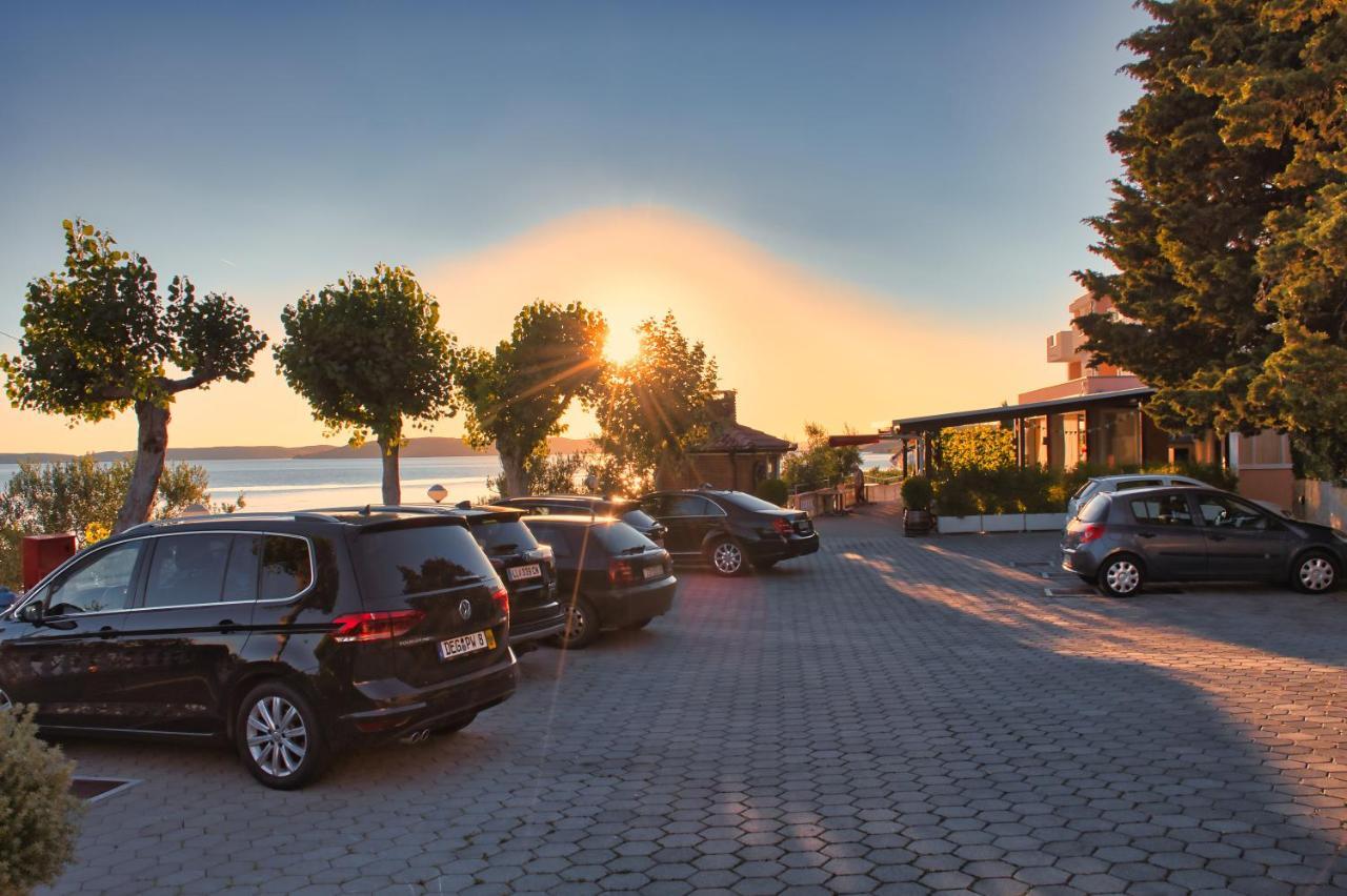 Pension Augustino Miletici Екстер'єр фото