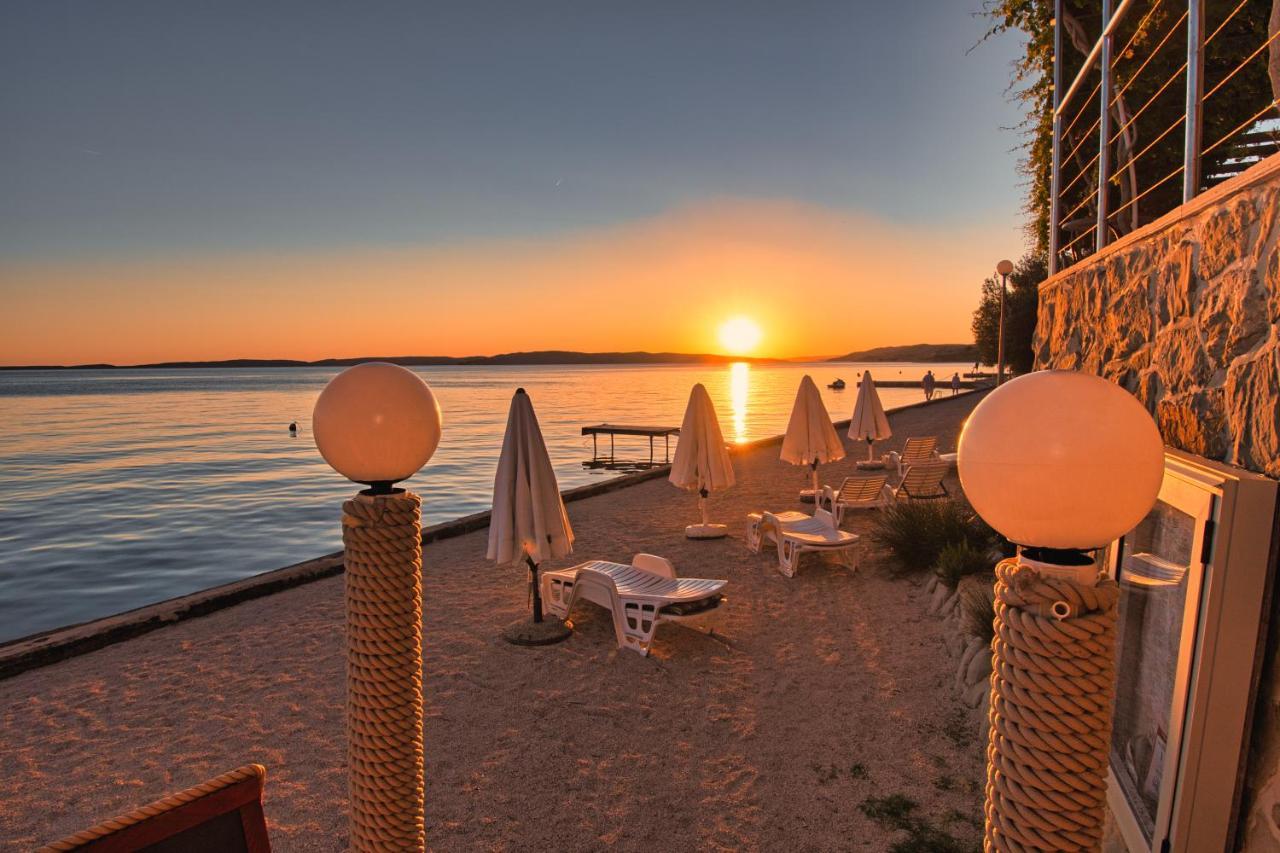 Pension Augustino Miletici Екстер'єр фото
