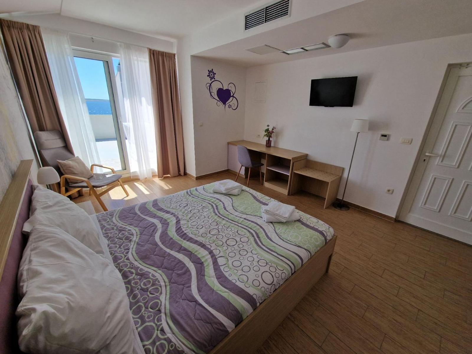 Pension Augustino Miletici Екстер'єр фото