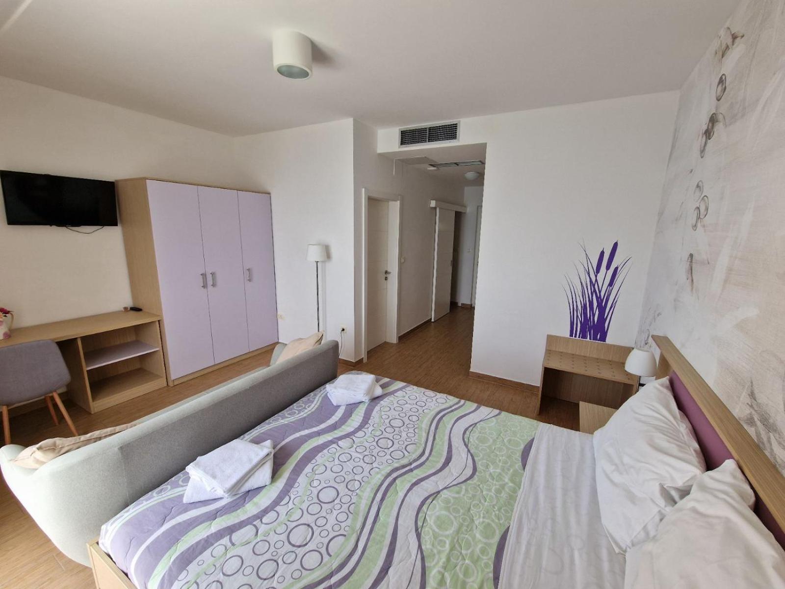 Pension Augustino Miletici Екстер'єр фото