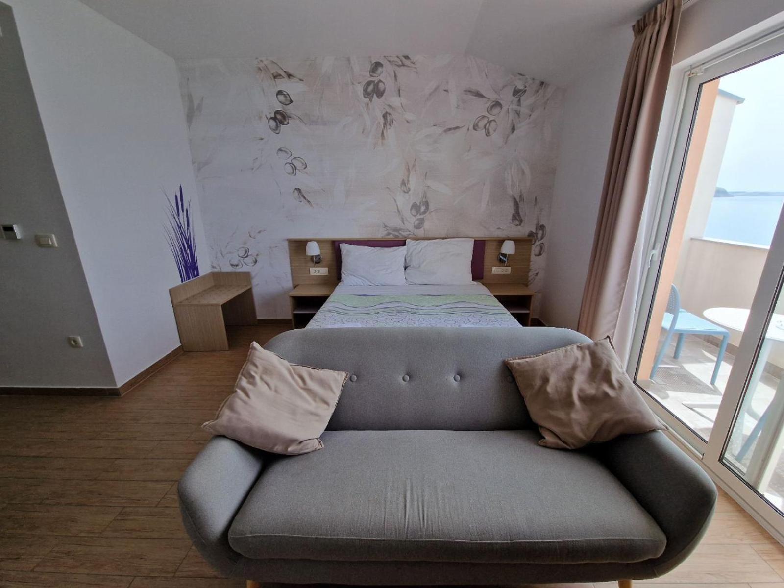 Pension Augustino Miletici Екстер'єр фото