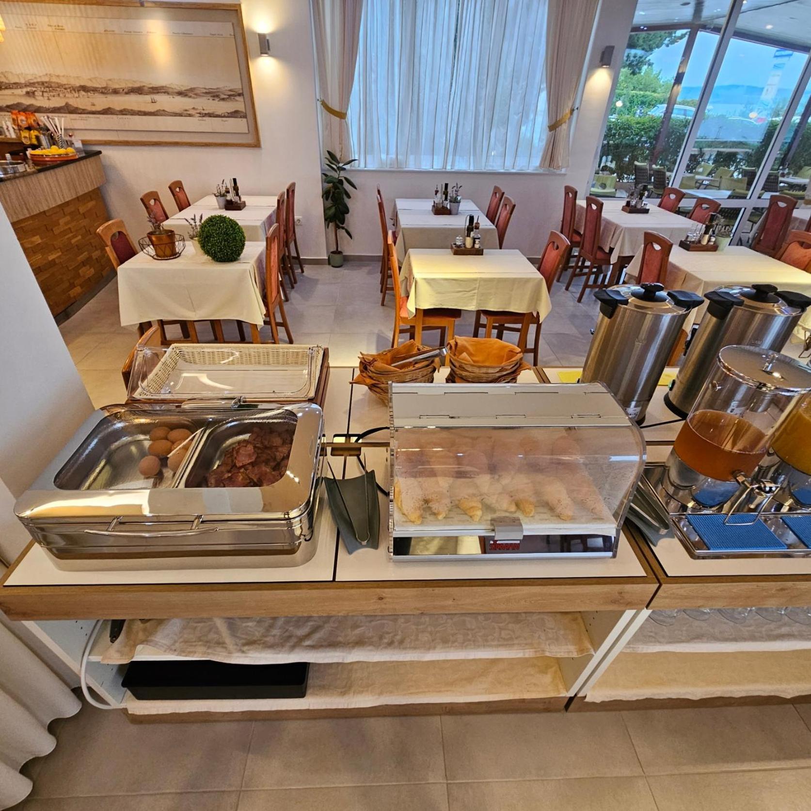 Pension Augustino Miletici Екстер'єр фото