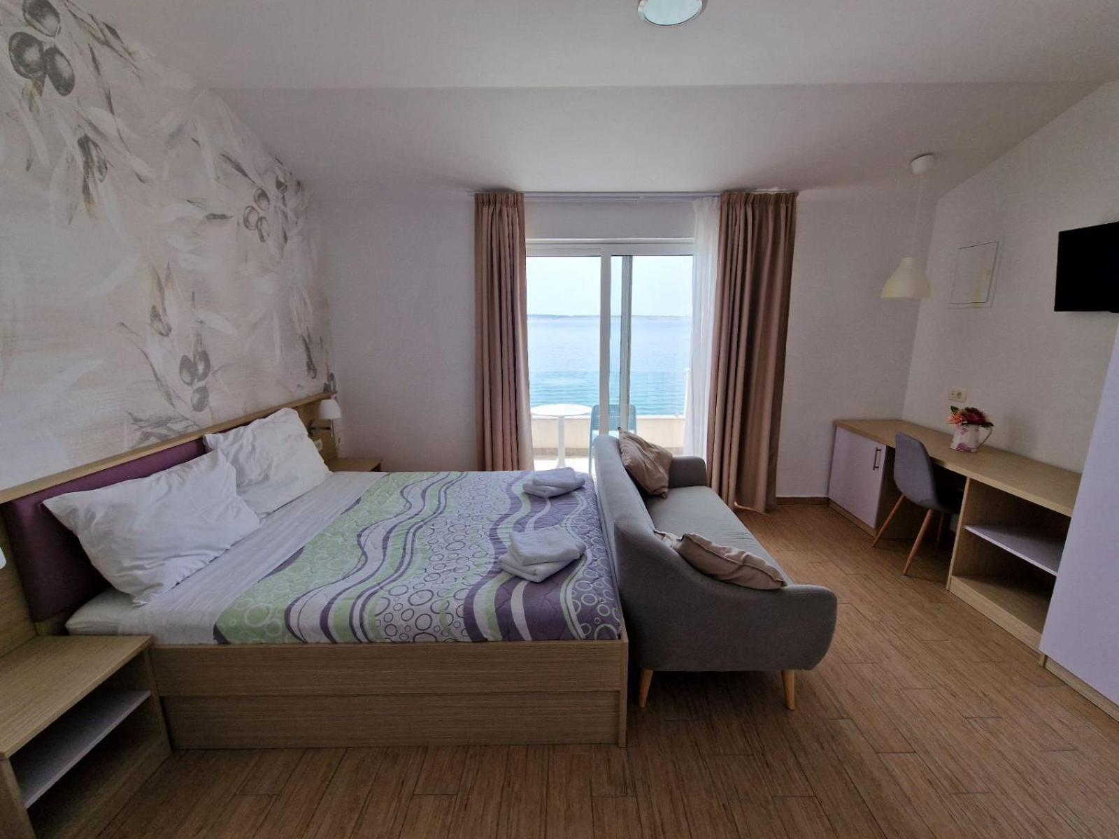 Pension Augustino Miletici Екстер'єр фото